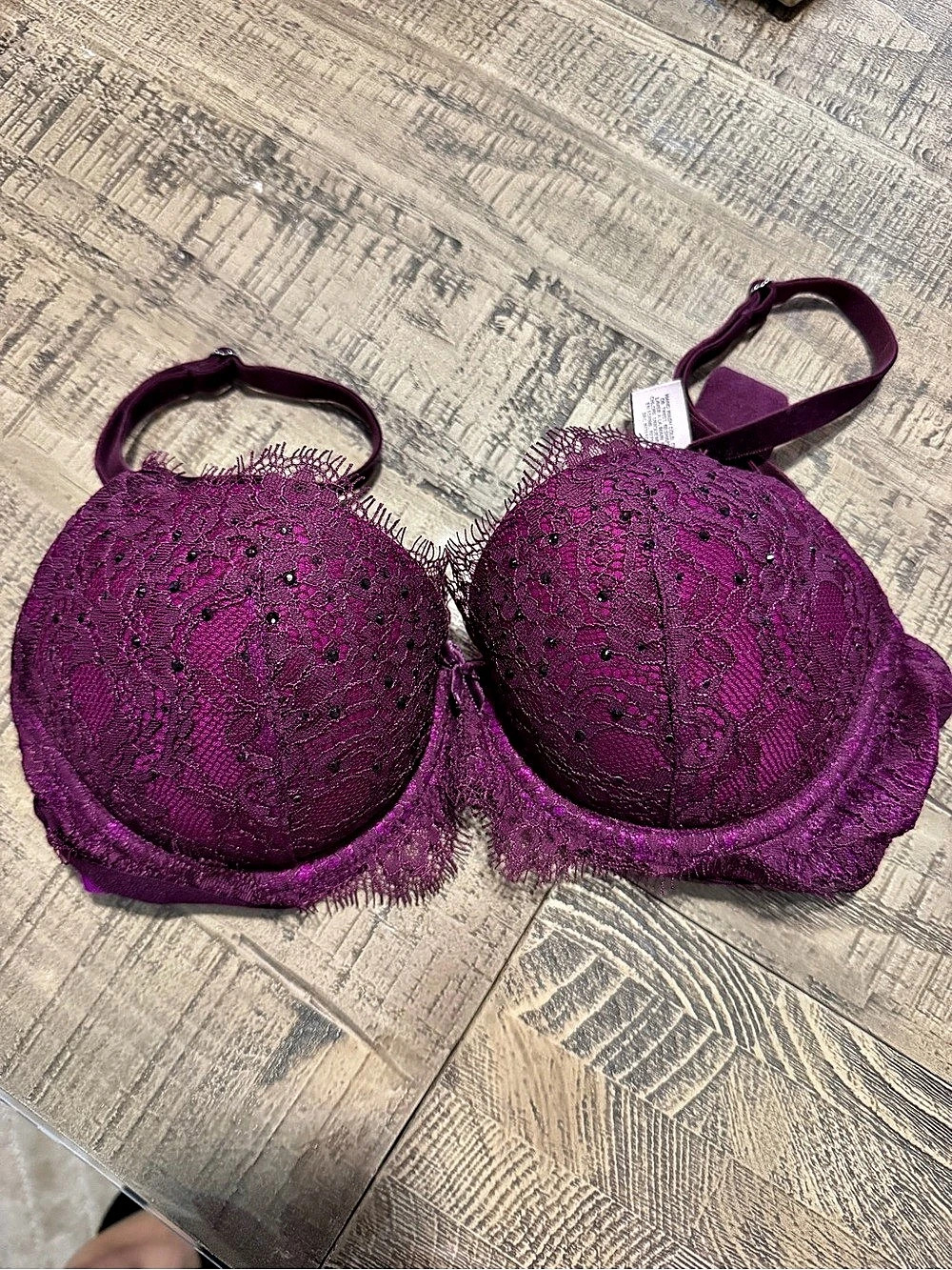 Victoria's Secret Purple Lace Bra Like New